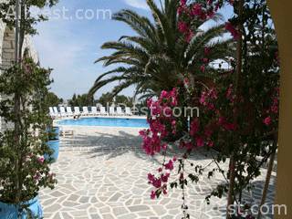 Albatross Hotel & Bungalows 18